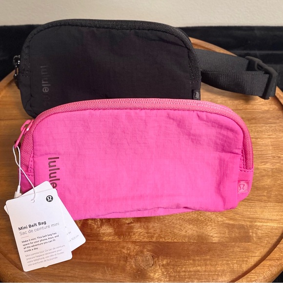 Lululemon Bundle of TWO Mini .7L Belt Bags | Sonic Pink & Black - Picture 5 of 15